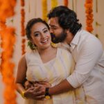 Pearle Maaney Instagram - My first Child 😘 @srinish_aravind . Styled by @rn.rakhi 📸 @jiksonphotography MUA @makeupandhairbysagallya Saree @roukabysreejithjeevan Blouse @bespokecannery Shirt @oldschool_kochi Location @thestudioloc