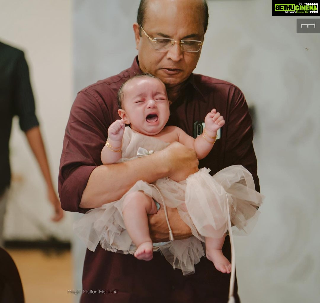 Pearle Maaney Instagram - Nila obviously was upset because she knew her Mema won’t be around like she used to… but don’t worry… I made her understand.. she was fine later 🤣