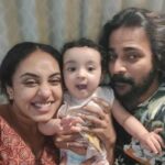 Pearle Maaney Instagram - Nila Turns One today ! We just couldn’t stop kissing and hugging her. 😂 She is our Brightest ray of Love and she is our Greatest Teacher. Mamma and Dada Loves You Nila ❤️ . She Also sends lots of love to All of you… her big Family 🥰