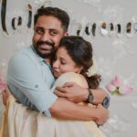 Pearle Maaney Instagram – And that’s how happy we were all on Vavachi’s special day… ❤️
.
Pic 1 : Haha haha 
Pic 2 : @naveen.richard making us all “hahahaha” 
Pic 3: @paul_francis2244 being all senti 
Pic 4 : advice from Anu Chechi and Apu chettan on married life 😜🤪
Pic 5 : @shradha_davis is next on line! So reminding her that. 
Pic 6:  Mummy and Mini Aunty 
Pic 7 : Daddy… 
Pic 8 : there is no Pic 8 😂
.
Clicks @magicmotionmedia 
Events and Decor @_whitewindow__