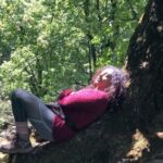 Pearle Maaney Instagram - Throwback to 2019... this time... was in Himalayas. It was so cold and I wanted to enjoy the warm Sunshine in between the trek. The first thing i want to do when things get back to normal is “Travel”. What is the first thing that you would want to do ? . “The world is a book, and those who do not travel read only one page” Kutla
