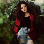 Pearle Maaney Instagram - The only person who needs to love u is You. Once that bond is strong nothing really matters 🥰 . Virtual shoot with @clintsoman