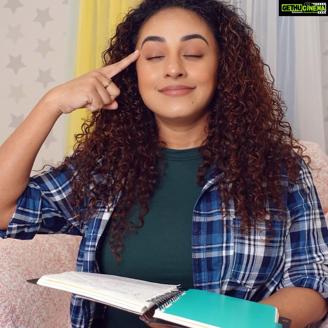 Pearle Maaney Instagram - Last year has been a roller coaster 🎢 for my emotions… from learning to Juggle roles of a daughter, sibling , friend , wife , work life all together and suddenly a new cute piece added to the lot… the role of a mother. I definitely dropped all the pieces down and looked at them like I’ve no idea what to do with it. But with patience and by letting me make mistakes, I found the courage to pick up these roles once again… because all these pieces were extremely dear to me… all these roles were important to me. Yet It definitely took time and is not as easy as it looks. No mom can ever be completely prepared for what motherhood has in store for her but with the right kind of mindset and with very low expectations from life (never try to be perfect ), I think I’ve managed to sail through the past three months smoothly. Every time something tries to trigger my emotions I try to ignore it and focus on what makes me feel great. Writing happy affirmations to remind myself my emotional goals, while all my affirmation comes alive when I just look at Nila’s face. This is a time when women feel extremely sensitive physically and emotionally… certain judgements, hurtful remarks have swung my way from people who really love me.. but I’m sure they dint mean to hurt me. I’ve also learn to filter and ignore. Keep calm…but sometimes it feels like our whole world is falling apart but no… a new role just got added to the roles you have already been juggling. With time you are going to learn to balance them all like a PRO! Meanwhile the support I received from my husband was just immense and it made a world of difference. His kind remarks like “you look more beautiful now” , “you are such a wonderful mother,Nila is lucky to have you” , “you are so strong minded” etc has only boosted my confidence. So having a baby is all about being a team and growing together into it as a couple.The occasional hugs and the tiny surprises really matter. I’m super excited to see what life has in store for us. At the end of the day just I just say a big thank you to the universe for always guiding me and helping me get back on my feet. My current favourite mantra “Breathe” 🪴❤️ : . #motherhood