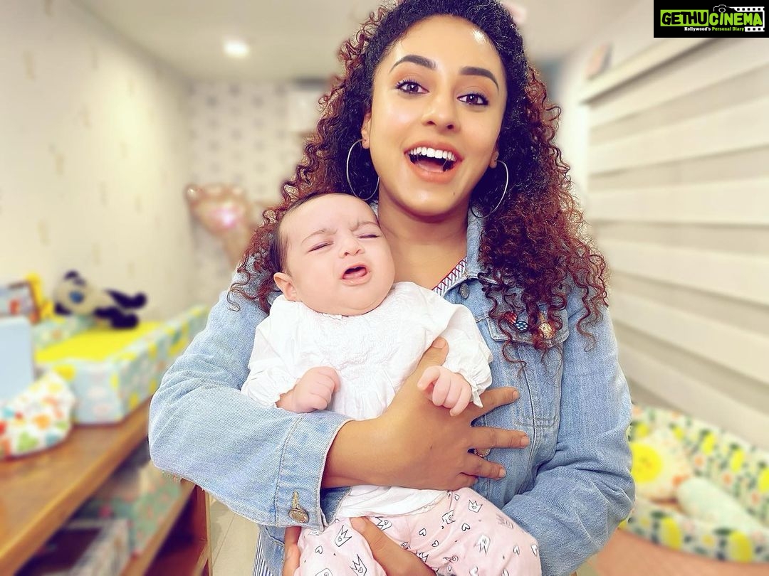 Pearle Maaney Instagram - Expectation Vs Reality 🤪 swipe Left to see it 😎 . Have you Watched our New Video On Youtube 🤓😋 ‘Nila’s Nursery’ . Link in My Story 🤡