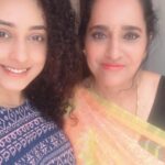 Pearle Maaney Instagram - To the gorgeous mothers I’ve been blessed with... they have taught me so much by just being themselves. I love them all so much ❤️ sending my hugs to all you wonderful mother’s out there 🤗 @mollymaaney @minidavis007 @rithika_shruthika @trinita76