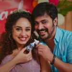 Pearle Maaney Instagram – Feeding each other happy thoughts and Lots of love 😋 I took those cute little bottles back home with me thinking I could use them in future .. but Pling aayi poyi 😂 @srinish_aravind 😘 
.
To my little sister @rachel_maaney who planned this whole baby shower in secret 😘
#pearlishbabyshower 
.

Clicks : @magicmotionmedia 
Cakes @whisk_n_frost
Costume @think_over_things_signature
Decor : @thefetecompany 
Make up : @themixandbrows 
Tiara @wowcrafts_
Venue : @pranaayurvediccentre