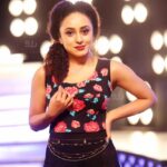 Pearle Maaney Instagram – Sometimes all you should do is Smile…. just Smile ❤️ 🙂🙂🙂