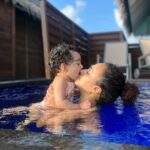 Pearle Maaney Instagram – Water babies 😋🌊 @nila.pearlish 
.
Travel Partner @fortunetours Maldives