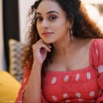 Pearle Maaney Instagram - I see you... ❤️ . . Stylist : @aashishdwyer Photograph by @lightsoncreations Production @asaniya_nazrin Photgrapher @jiksonphotography Outfit : @modeminimalofficial Jewellery : @nitaara_label Retouch by @a____p____t Makeup and hair : @femy_Antony_makeup_artist Make up Assitant: @sharath_8686 Location @portmuziriskochi
