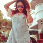 Pearle Maaney Instagram - Happy Diwali... I don’t have any pics for Diwali... so gona share this pic where I look like I’ve dropped something on the floor.. probably an imaginary cracker and some laddoos 🤪 By the way!!! Talking about Laddos.. how many of you got time to watch LUDO? 😎 . . . Styling @asaniya_nazrin MUA @femy_antony_makeup_artist