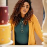 Pearle Maaney Instagram - Let’s play the Game of Life 😋 #LudoNetflix #promotions . . Stylist : @asaniya_nazrin Photography : @jiksonphotography Makeup and hair : @femy_Antony_makeup_artist Outfit : @ans_hautecouture_official