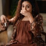 Pearle Maaney Instagram - A sip of Coffee and a Lot of talking...How I wish I could do that with each one of you and get to know you.. hopefully in future.. It will happen 😋❤️🧿 . . Wearing @shristichetani.kolkata Styled by @aashishdwyer Styling Assisted by @_zuzanh_ Coordinated by @asaniya_nazrin Make Up by @femy_antony_makeup_artist Make up Assisted by @sarath.kumar86 Location @portmuziriskochi Photograph by @lightsoncreations Photgrapher @jiksonphotography Retouch by @a____p____t #LUDOmoviePromotions
