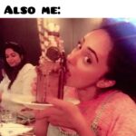 Pearle Maaney Instagram - True Story 😎 Oru Kadhana Kadha🥴 . . Missing my partners In Diet 🤪 @thevintagebrew @dipzsb (missing you both!)