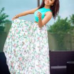Pearle Maaney Instagram - The One person who knows You best is You. 🌸 Always listen to Yourself .🌼 This World is Getting louder as each day passes by (thanks to social media) it’s a good thing coz everyone is getting an opportunity to voice their opinions, views , advices, suggestions etc... but what if you choose to be Yourself irrespective of what’s thrown at you? What if you don’t want to be a puppet. Well that’s when you need to start listening to your inner voice. When in doubt just follow your instincts. Like a drop of water that floats on the lotus leaf... just be the Unique You ❤️ You are precious my dear, Always remember that 🌸