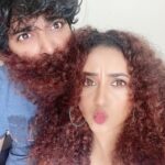 Pearle Maaney Instagram - “Love is in the Hair” 🤓 My Helmet ⛑ Is His Mask 😷 at home 🤪 @srinish_aravind don’t go missing in there 😂 #crazycouplesduringlockdown 🧿🧿