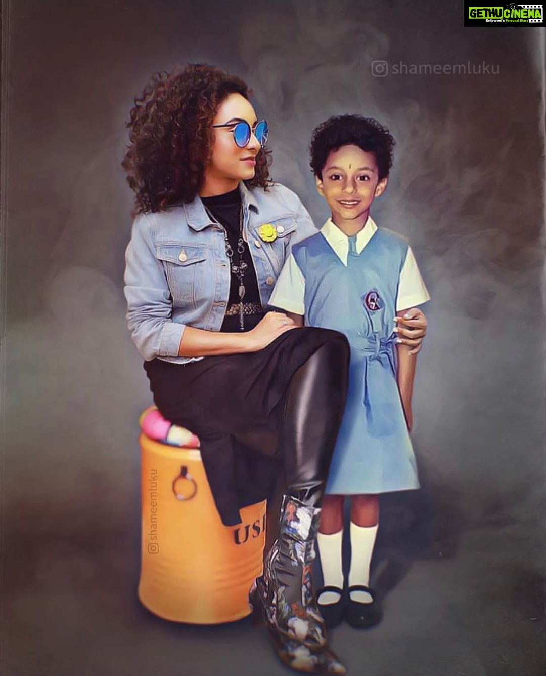 Pearle Maaney Instagram - Dear Pearle, You will have a great life... beautiful things are waiting for you... but on the way you will have hurdles... just believe and take a leap of faith. As you grow you will feel some pain... but keep growing anyway... sometimes things will be unclear.. keep walking anyway. Love yourself the way you are...Always be yourself... don’t let anything change who you are. Don’t try to fit in... it’s okay to be different. Spread happiness... spread Love. I love you.... ❤️ And I’ll always be Proud of you 🌸 . What did Big Pearle Tell Small Pearle ? 😋 . . Thank you @shameemluku for this work ❤️ For some reason.. my eyes welled up when I saw this pic. 💫 because I know this little child and I know what all she is going to go through... to reach where I am today. Her Journey Continues...