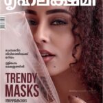 Pearle Maaney Instagram - 🌸🌸🌸 . . June edition of @grihalakshmi_ Grab your copies soon. . . Photo : @arun_payyadimeethal Styling : @arjun_vasudevs Makeup : @unni ps Costume: @prakirthi by remya Retouch: @suveeshgraphiccyanide Makeup : @unnips Cam Assist: @rahulthuvassery