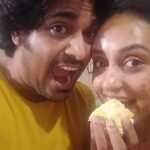 Pearle Maaney Instagram - ❤️ Starting with a big piece of Cake... 31 years of amazing experiences... 31 years of Love... 31 years of Ups and downs... 31 years of Gods love... 31 years of Luck and Blessings. Enjoying life since 1989 😎100 more years to go! 🤪 Happy Birthday to Me! @srinish_aravind the sweetest for making me feel so special ❤️