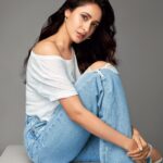 Pragya Jaiswal Instagram - What can I say, it’s in the jeans (genes) 💙🤍