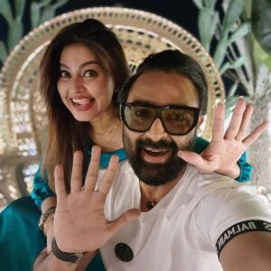 Prasanna Instagram - It's our 10th! It wasnt that easy all the way. It wasn't all that rosy as it seems. We have had our share of fights and disagreements. I've broken promises. I've broken your heart too. But you always chose to stick with me with so much of love and have won me over time and again. There can't be anything more purer and stronger than your love. You fill my heart and soul. Love you kannamma @realactress_sneha Happppppy anniversary to us. Cheers to growing old together ❤️