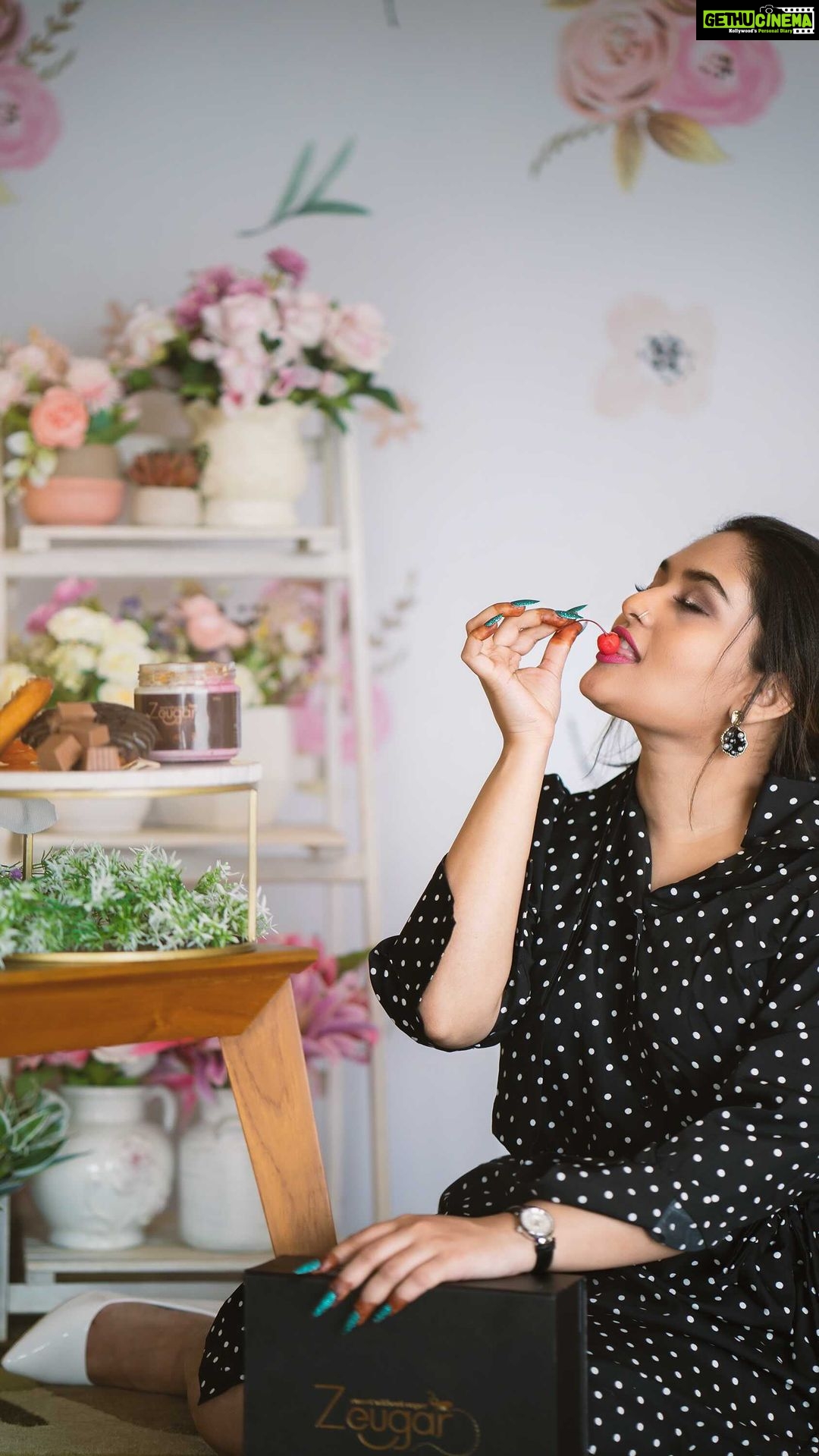 Prayaga Martin Instagram - All you need is LOVE not sugar @zeugar_foods 🍒