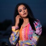 Priyamani Instagram - Be a game changer in this world of copy cats 😎😎😎😎😎 Outfit : @pankhclothing Styling : @mehekshetty 📸: @v_capturesphotography MUH : @pradeep_makeup @shobhahawale Personal assistant : @ravi_here_ #etv #dhee14dancingicon #lovemyjob