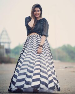 Priyanka Deshpande Instagram - Heal, learn, grow, love🤍
.
.
.
.
📸: @camcrowphotographi 🤍
👗: @styl_chennai 🤍