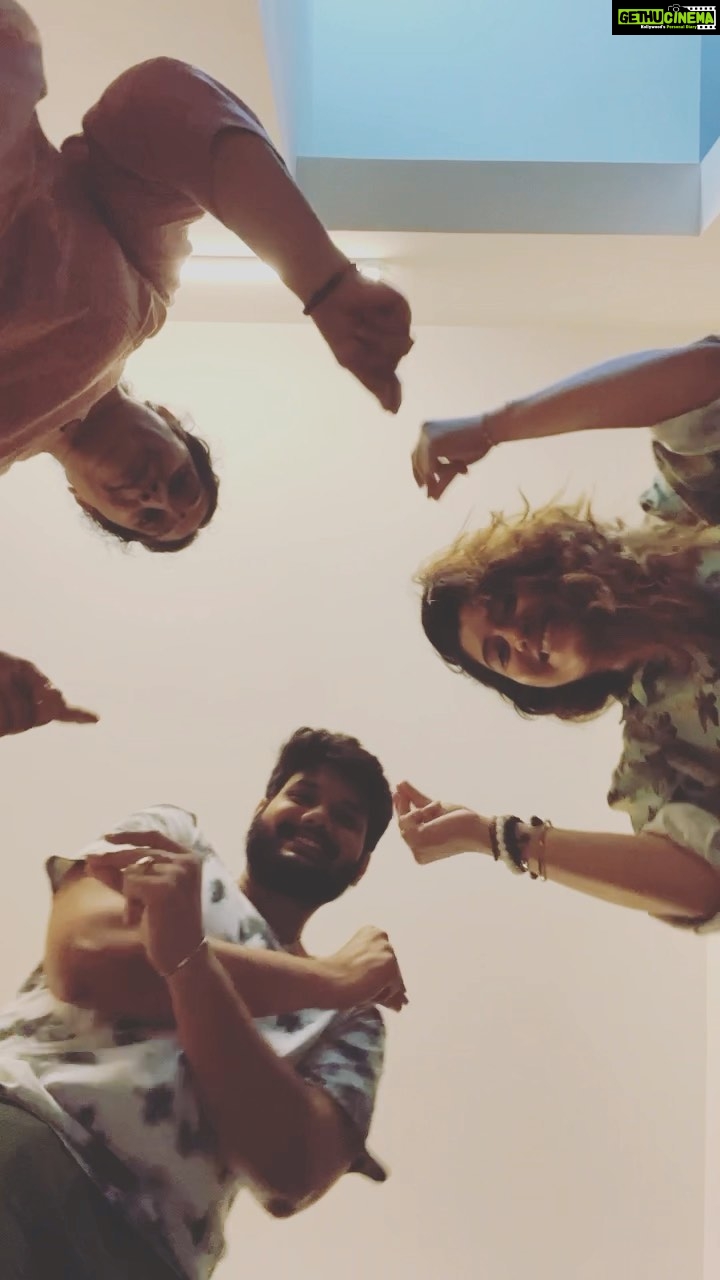 Priyanka Deshpande Instagram - Happy Today 🥳🤍