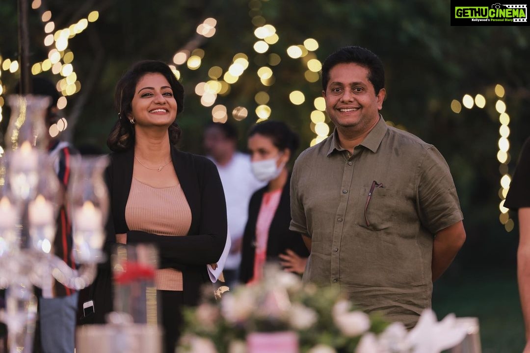 Priyanka Nair Instagram - Annie with Captain 😍 📸 @bennet_m_varghese @jeethu4ever #12thman #12thmanondisneyplushotstar #mohanlal #aashirvadcinemas #jeethujoseph #priyankanair