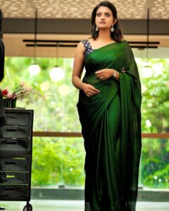 Priyanka Nair Instagram - ❤️❤️❤️❤️❤️ #photoshoot#sareelove#instapic#priyankanair#priyanka @shalupeyad @fairsalon @aanunobby @shabna____sheraaf