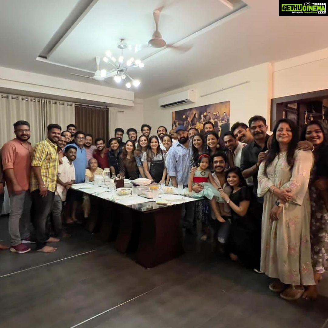 Priyanka Nair Instagram - 12th man team together 😍 #12thman @mohanlal @jeethu4ever @satheesh_kurup @aashirvadcinemas @antonyperumbavoor @kkscreenplay @lintajeethu @anusree_luv @iamunnimukundan @thechandhunadh @aditi.ravi @anu.mohan.k @sshivadaoffcl @leo_lishoy @iamrahulmadhav @antony.anisha @santhy.antony @itss_vinayak @bennet_m_varghese