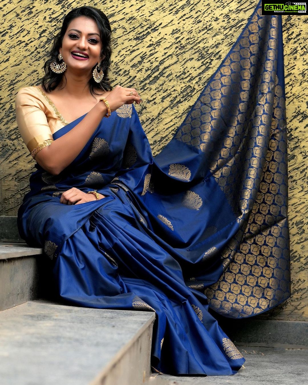 Blue Orchid Gajra for Hair Reusable Bollywood Juda for Wedding Blue Purple  Indian Floral Jewelry for Haldi Mahendi Sangeet Side Gajra Bun - Etsy
