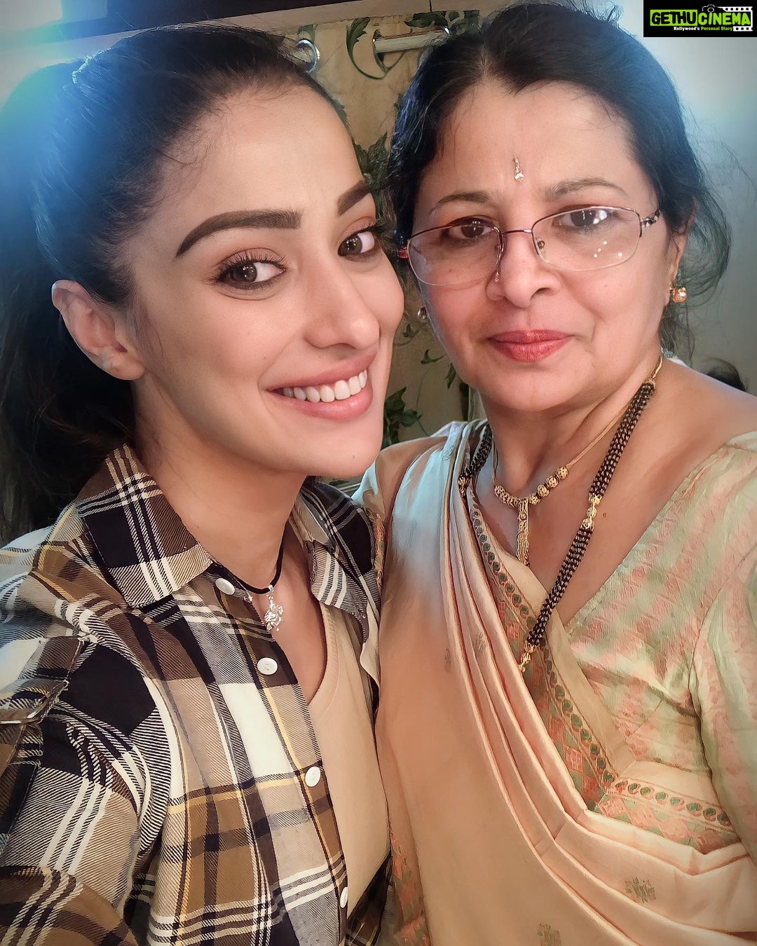 Raai Laxmi Instagram - Happy Mothers Day Maa ❤️❤️❤️ If I know what love is bcoz of u ❤️ My strength , my world love u to the moon and back maa 😘🥰❤️🧿