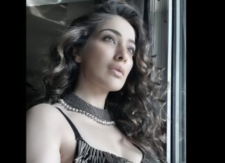 Raai Laxmi Instagram - ….because every picture tells a story… 🌹