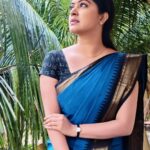 Rachitha Mahalakshmi Instagram – People have the right to their opinion nd u have d right to ignore it…. 
:
Rainy mornings 🌧️🌧️🌧️🌧️
:
#sareelove @yaalaboutique 
:
#supportwomenentrepreneurs🙋🏼💪🏻