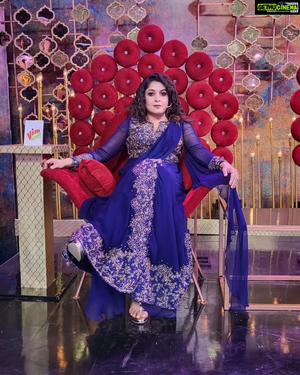 Ramya Krishna, the lady in Red | Page 4 | Telugu Cinema