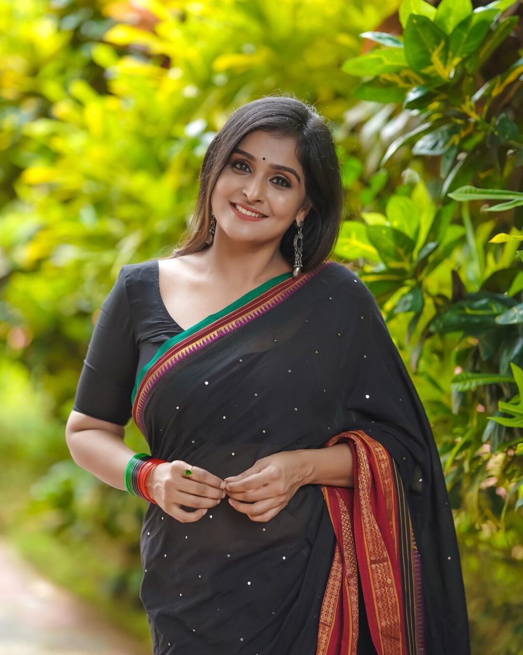 Remya Nambeesan Instagram - Wearing @bloom_by_priyanka Styling @divyaaunnikrishnan MUAH @jo_makeup_artist Photography @niyasphotography_ @jobin.p.joseph #instagram #instadaily