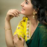 Reshmi Menon Instagram – Read those signs. Take the chance make a change 😊
A fun quick shoot with 

Makeup @kaviyaartistry_off 
Hairstyle @priyanga_makeover_artistry 
Costume @yoshnasbyela 
Photography @camerasenthil @rrajeshananda