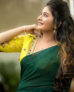 Reshmi Menon Instagram - Read those signs. Take the chance make a change 😊
A fun quick shoot with 

Makeup @kaviyaartistry_off 
Hairstyle @priyanga_makeover_artistry 
Costume @yoshnasbyela 
Photography @camerasenthil @rrajeshananda