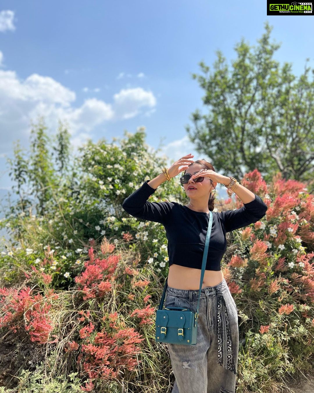 Rubina Dilaik Instagram - My village needs #nofilter ❤️ चौपाल, शिमला, हिमाचल प्रदेश
