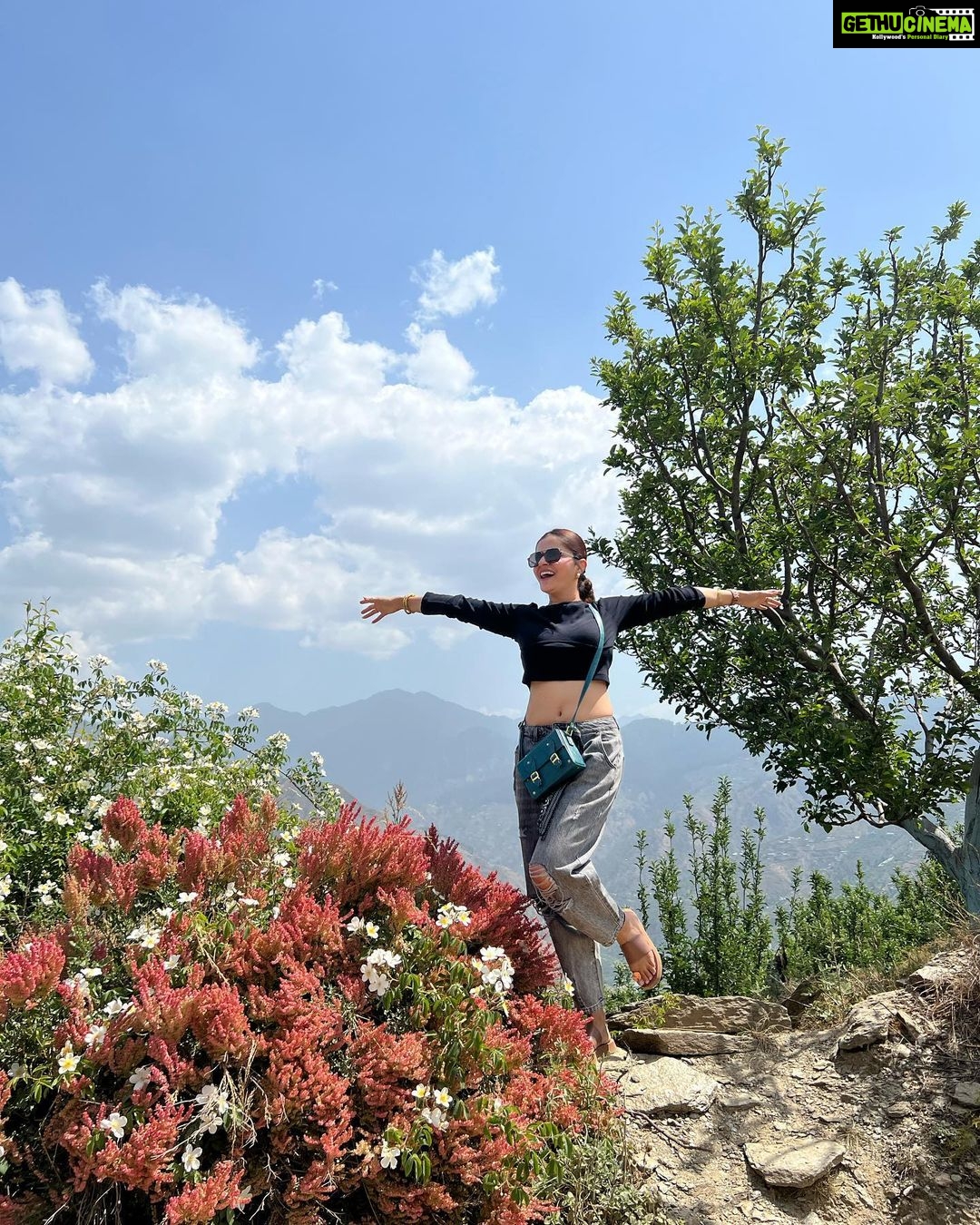 Rubina Dilaik Instagram - My village needs #nofilter ❤️ चौपाल, शिमला, हिमाचल प्रदेश