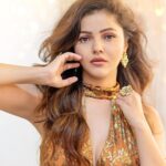 Rubina Dilaik Instagram - The Golden Hour . . . . Shot by : @propixer Styled by: @ashnaamakhijani @styledbyashna Outfit: @dziinebydeepa Jewellery: @houseoftuhina Belt: @dipitreats