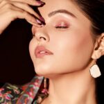Rubina Dilaik Instagram - Little by little , day by day , whats meant for you will find its way ….. . . . . . Shot by : @amitkhannaphotography Styled by: @ashnaamakhijani @styledbyashna Outfit: @woolboxofficial Earrings: @blingvine Bracelet: @jewellerybyavnigujral Scarf: @pashmoda_official