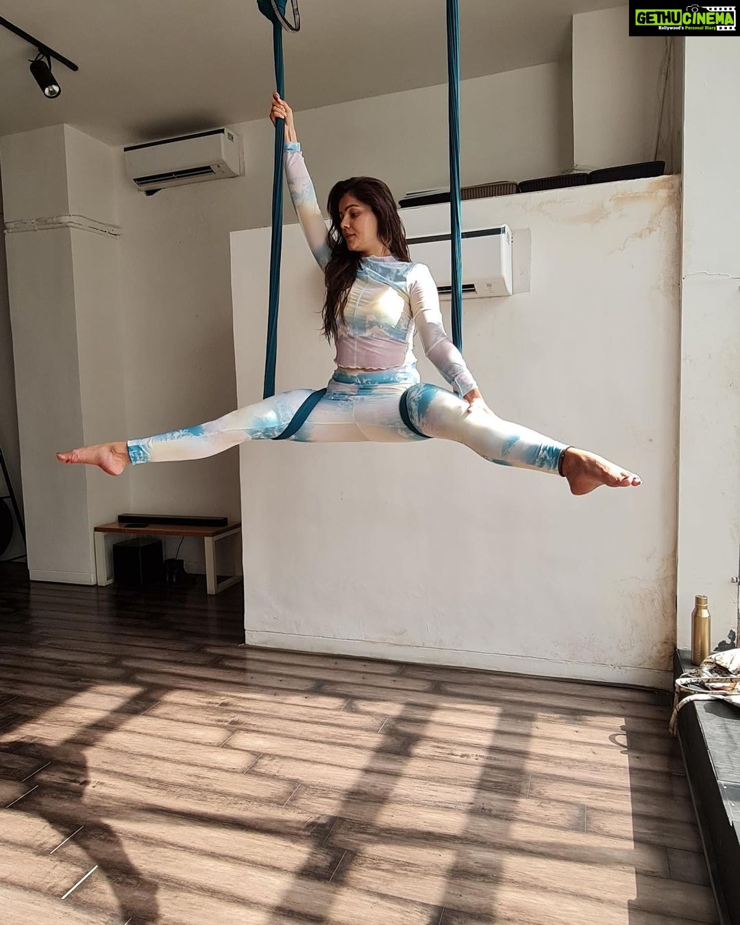 Rubina Dilaik Instagram - Never stop learning, n then sometimes #flex it 🤪 . . . #mondaymotivation #rubinadilaik
