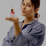 Rubina Dilaik Instagram - Absolutely falling in love with my skin - it’s all because of the magic of Kumkumadi @theayurvedaco Shop for 100% Pure Kumkumadi Range at www.theayurvedaco.com and use my code RUBINA20 for an additional 20% OFF. #AapkaApnaAyurveda #kumkumadi #rubinadilaik