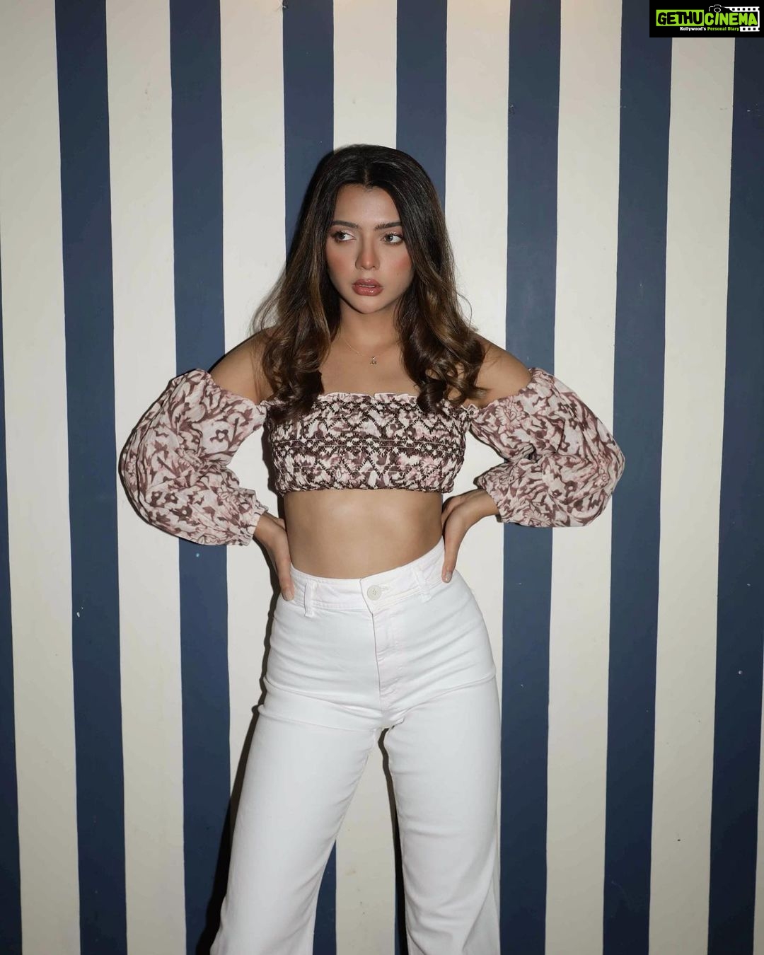 Ruhi Singh Instagram - Me- all my posts need to have some meaning.. nothing mindless from here on. Also me- let me post this absolutely random photo standing in front of a striped wall having an obviously fake conversation on this intercom which clearly doesn’t work so people don’t forget I exist.