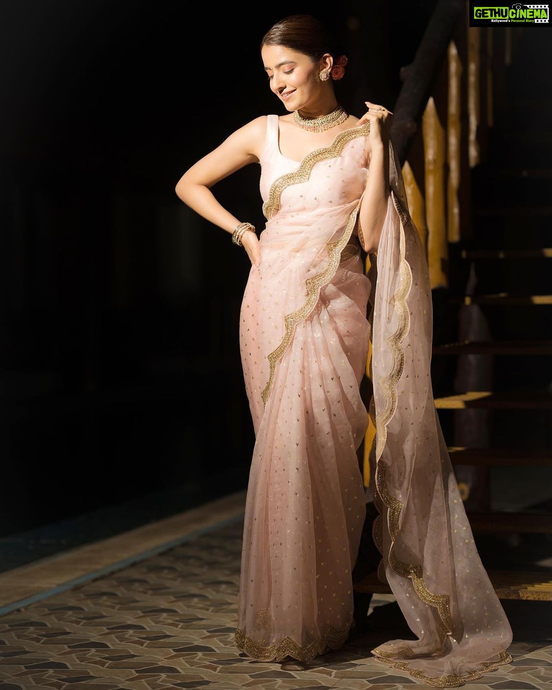 Rukshar Dhillon Instagram - You all have made Madhavi even more special for me. Thank you for understanding her, thank you for loving her💕 Forever grateful🙏🏻 #AshokaVanamLoArjunaKalyanam in Cinemas now! Styled by- @shefalideora_ Make up by - @makeupbysheffali Hair by- @seena_hair143 Photographer- @_anupphotography Outfit- @summerbypriyankagupta Jewellery- @akoyajewels #AVAK #RuksharDhillon