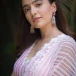 Rukshar Dhillon Instagram - Feeling the light of this beautiful festival Eid Mubarak to all of you🌙♥️ #eidmubarak #rukshardhillon #ashokavanamloarjunakalyanam