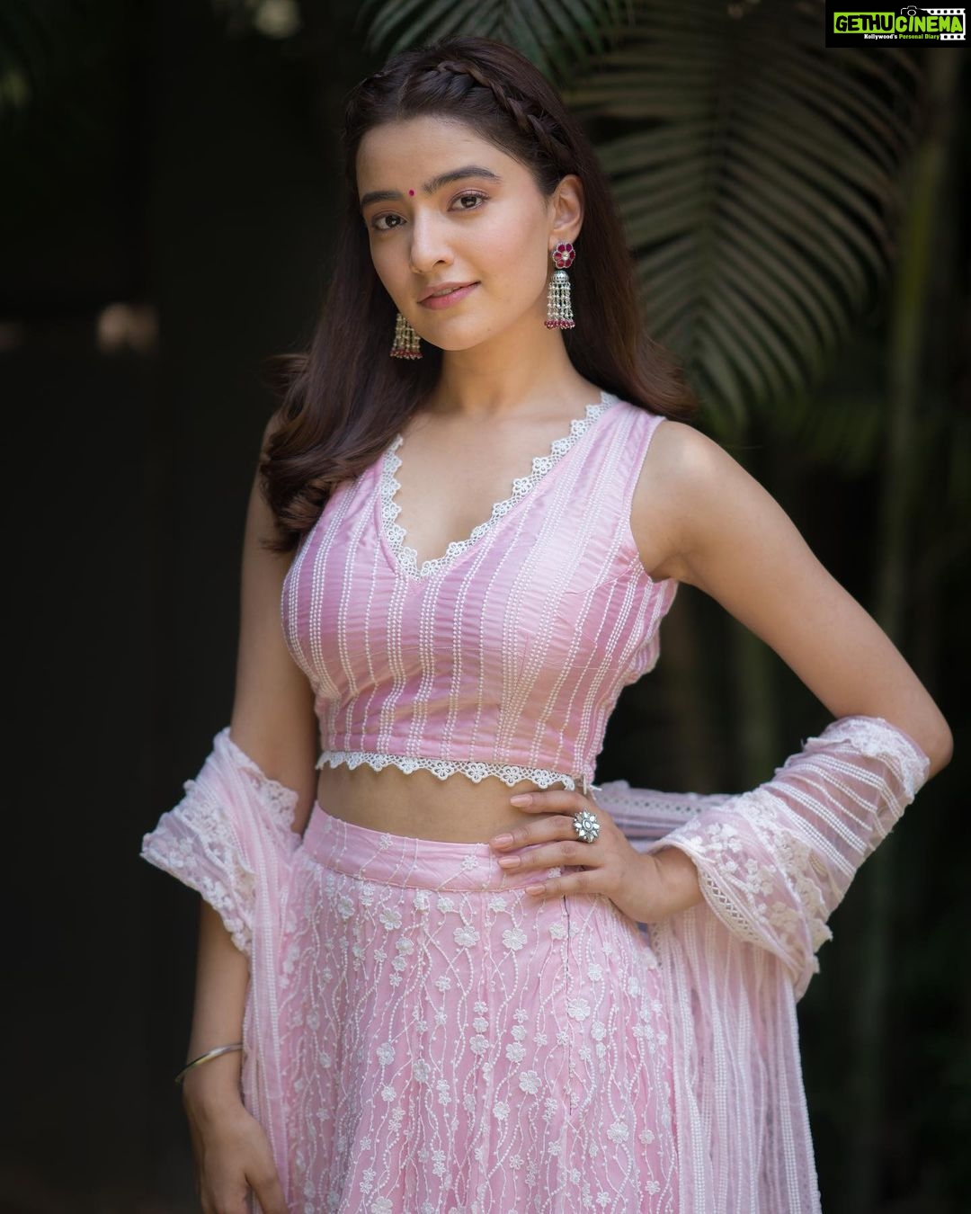 Rukshar Dhillon Instagram - When you see the Eid Ka Chaand🌙♥️ #AshokaVanamLoArjunaKalyanam Promotions! 3 Days to go💥 Styled by- @meghanaalluri @shefalideora_ Assisted by- @bhargavikallam Make up by - @makeupbysheffali Hair by- @seena_hair143 Photographer- @_anupphotography Outfit- @shopmulmul Jewellery- @the_chandi_studio #AVAK #RuksharDhillon