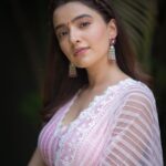 Rukshar Dhillon Instagram - When you see the Eid Ka Chaand🌙♥️ #AshokaVanamLoArjunaKalyanam Promotions! 3 Days to go💥 Styled by- @meghanaalluri @shefalideora_ Assisted by- @bhargavikallam Make up by - @makeupbysheffali Hair by- @seena_hair143 Photographer- @_anupphotography Outfit- @shopmulmul Jewellery- @the_chandi_studio #AVAK #RuksharDhillon